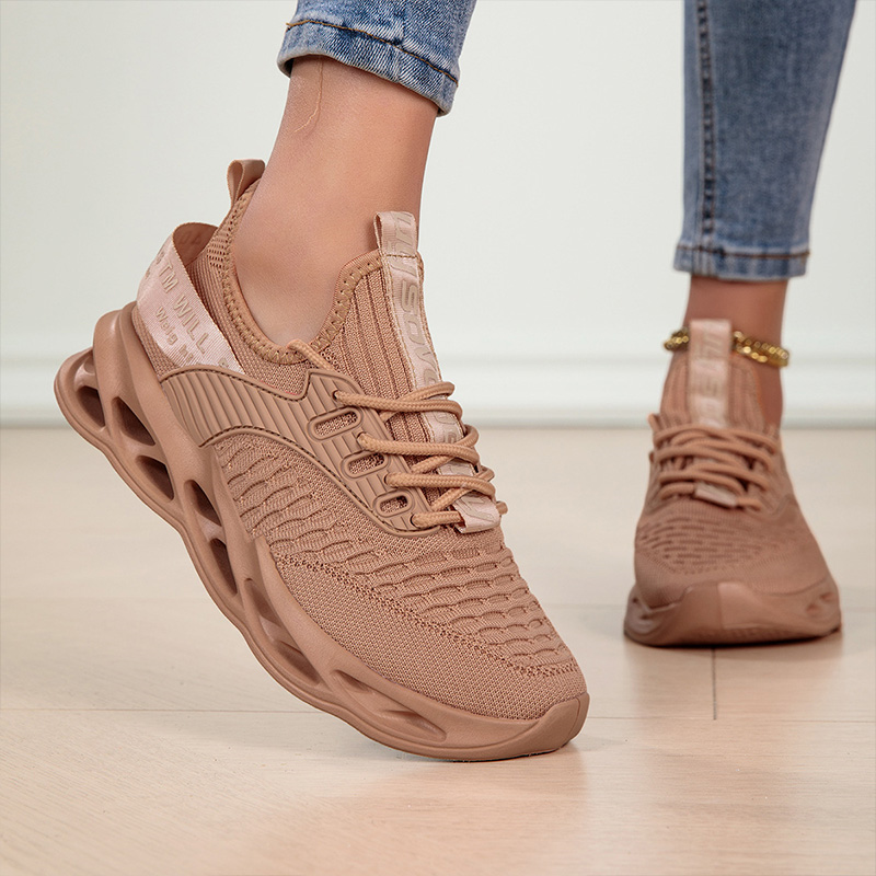 Brown / 12 US | 43 EU