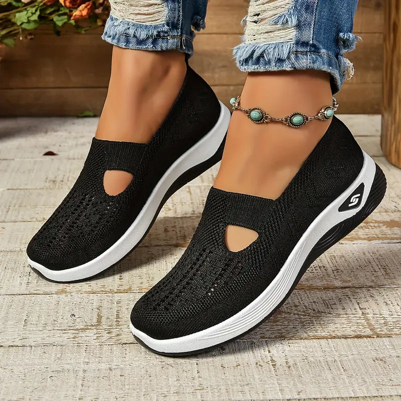 Black / 44 / US 12